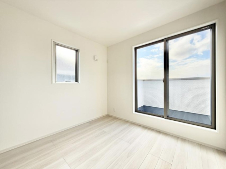 �Q�� ���������̔z�u��ʋC���̗ǂ��݌v�ŕ����̋�C�������炸�A��ɐV�N�ȋ�C������܂�