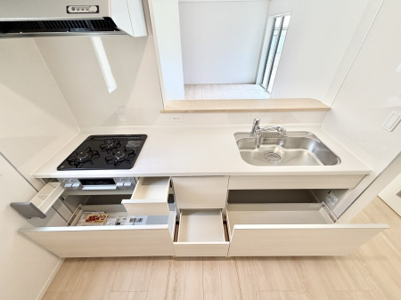 �L�b�`�� 2����  ���Ƒ����J��[�߂�A������̂���L�b�`��