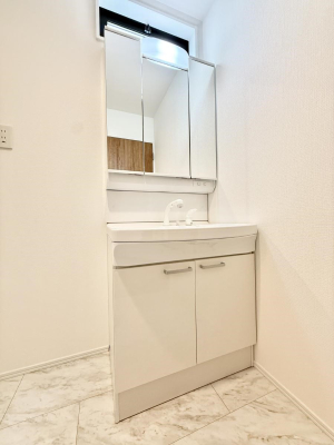 ���ʑ�E���ʏ� �������Ƒ��݂�Ȃ��g���₷���z�u�ł�