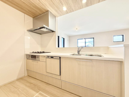 �L�b�`�� ���������y���݂ƐH�ׂ�K����͂���L�b�`��