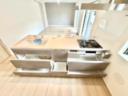 �L�b�`�� �������Ƒ����J��[�߂�A������̂���L�b�`��