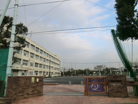 ���ӊ� ���w�Z 950m ���l�s�������R���w�Z
