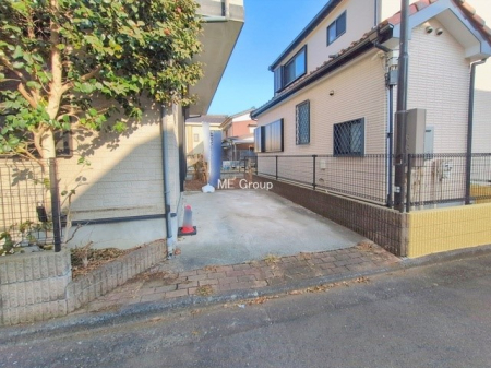  �O��