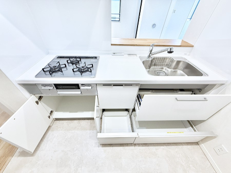 �L�b�`�� �������Ƒ����J��[�߂�A������̂���L�b�`��