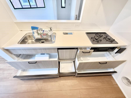 �L�b�`�� 2����  ���Ƒ����J��[�߂�A������̂���L�b�`��