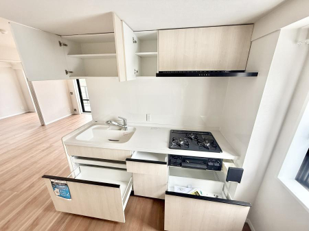 �L�b�`�� �������Ƒ����J��[�߂�A������̂���L�b�`��