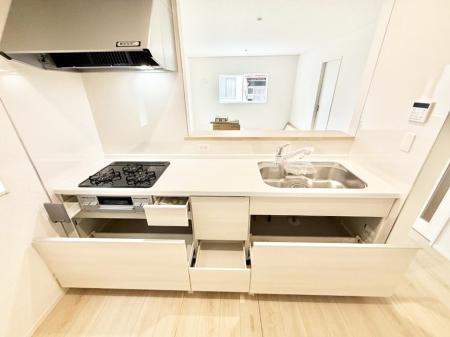 �L�b�`�� 1����  ���Ƒ����J��[�߂�A������̂���L�b�`��