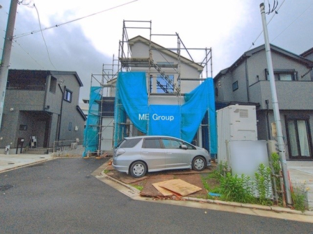 ���n�O�ώʐ^ 2����  ���V������炵���n�܂�ꏊ�ŁA�Ƒ����J��[�߂�