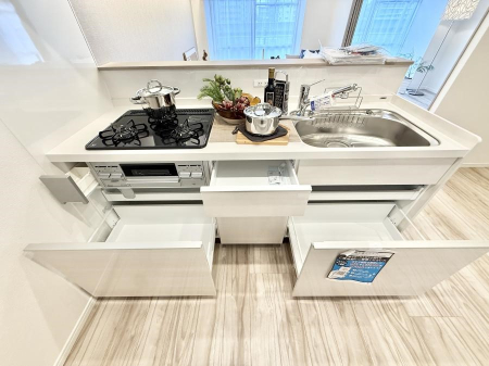 �L�b�`�� �����������������Ɗy�����Ȃ�A���K�ȃL�b�`�����
