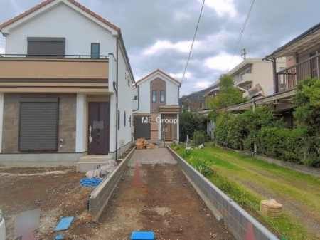 ���n�O�ώʐ^ 3����  ���V������炵���n�܂�ꏊ�ŁA�Ƒ����J��[�߂�