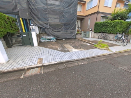  �O�ρ��J�[�X�y�[�X�L