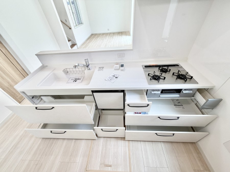 �L�b�`�� 1����  ���Ƒ����J��[�߂�A������̂���L�b�`��