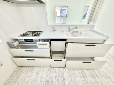 �L�b�`�� 3����  ���Ƒ����J��[�߂�A������̂���L�b�`��