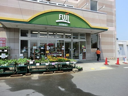 ���ӊ� �X�[�p�[ 650m FUJI�X�[�p�[�ˎ��X