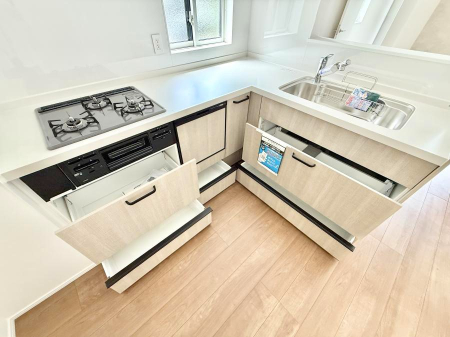 �L�b�`�� 1����  ���Ƒ����J��[�߂�A������̂���L�b�`��
