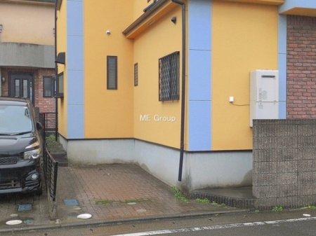  �O��