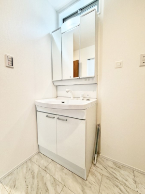 ���ʑ�E���ʏ� 1����  �����̏������X���[�Y�ɂł���L���ł�