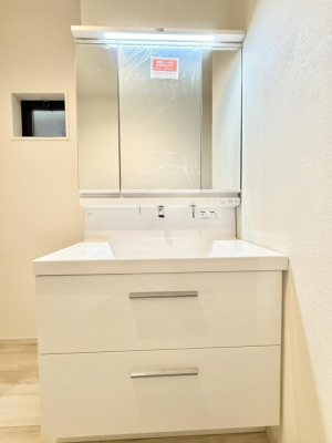 ���ʑ�E���ʏ� 2����  �����̏������X���[�Y�ɂł���L���ł�