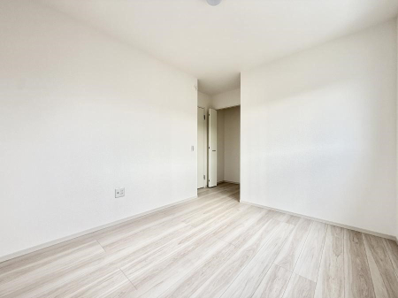 �Q�� 1����  �����̔z�u��ʋC���̗ǂ��݌v�ŕ����̋�C�������炸�A��ɐV�N�ȋ�C������܂�