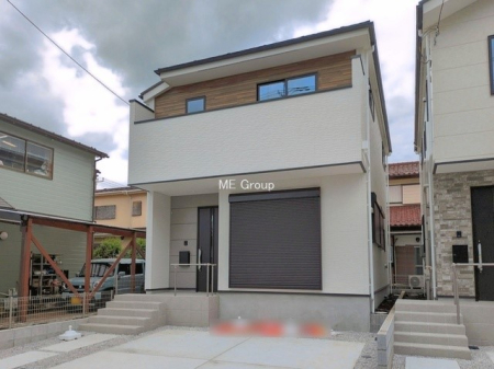 ���n�O�ώʐ^ 2����  ���V������炵���n�܂�ꏊ�ŁA�Ƒ����J��[�߂�