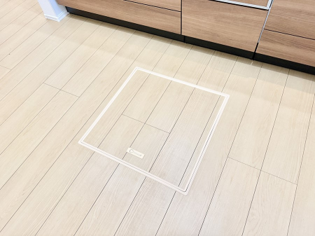 ���̑����� �ݔ����B�ꂽ���[�X�y�[�X�ŉƑS�̂��X�b�L��