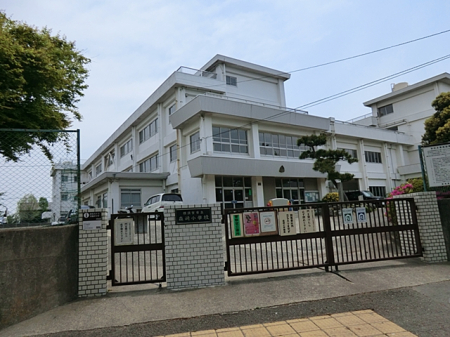 ���ӊ� ���w�Z 650m ���{��s���X�菬�w�Z
