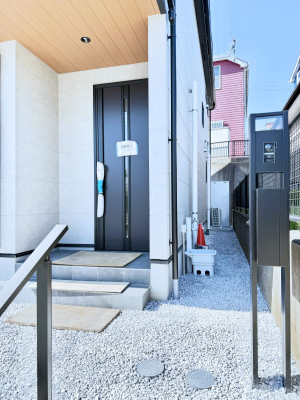 ���� 1����  �� �V���v���Ŕ������A�Z�܂��̑���ۂ��ʂ錺�ւł�