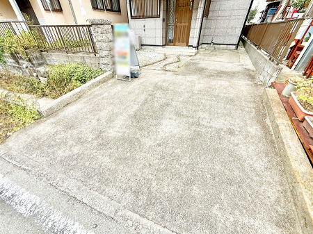  �O�ρ��J�[�X�y�[�X�L
