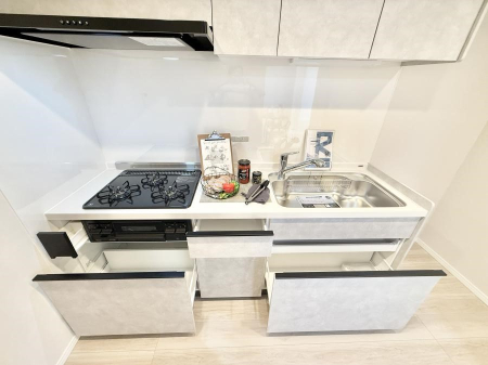 �L�b�`�� �����������������Ɗy�����Ȃ�A���K�ȃL�b�`�����