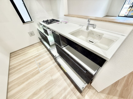 Lb` ƑƂȂAR~jP[V̏