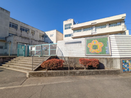 周辺環境 小学校 1200m 町田市立小山田南小学校