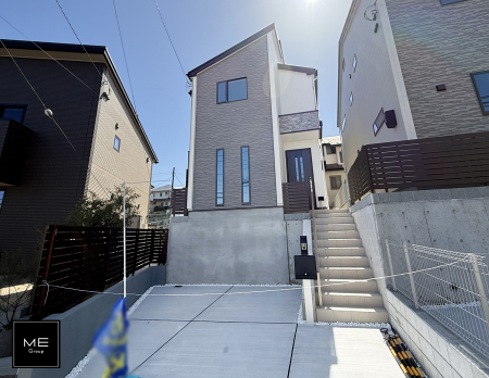 nOώʐ^ OρV炵n܂ꏊŁAƑJ[߂