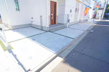  外観■毎日の駐車が快適に