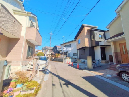現地外観写真 外観■優雅なラインが、毎日を引き立てます