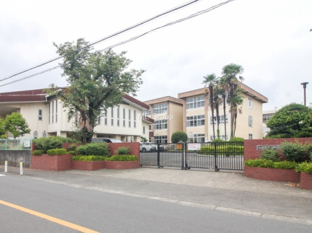 周辺環境 中学校 952m 相模原市立大沢中学校