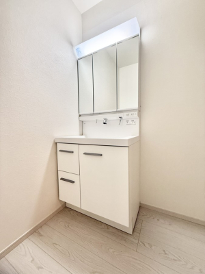 ʑEʏ Ƒ݂Ȃg₷zuł