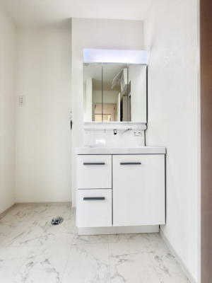 ʑEʏ Ƒ݂Ȃg₷zuł