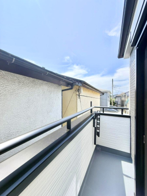 �o���R�j�[ ������ �G�߂̈ڂ낢����������J���I�ȋ�Ԃł�