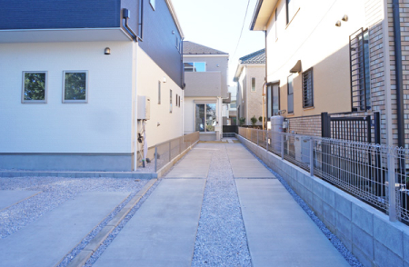 現地外観写真 外観■家族みんなが笑顔で過ごせる、安心感のある住まい