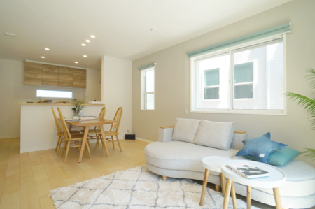 rO 났ƏΊ炪W܂AS܂郊rO