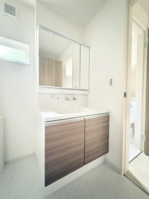 ʑEʏ 邢ʏ͖̎yłႢł