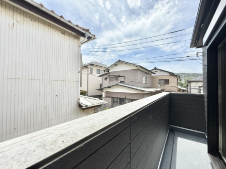 �o���R�j�[ ������ �G�߂̈ڂ낢����������J���I�ȋ�Ԃł�