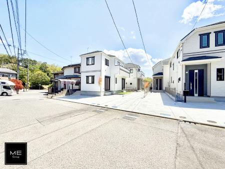 現地外観写真 外観■暮らしを彩る充実した設備仕様が備わった新築戸建