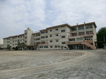 周辺環境 その他環境写真 650m 町田市立堺中学校　