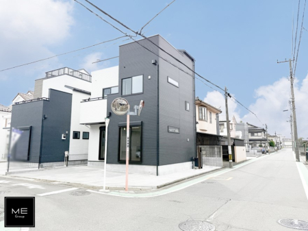 現地外観写真 外観■暮らしを彩る充実した設備仕様が備わった新築戸建