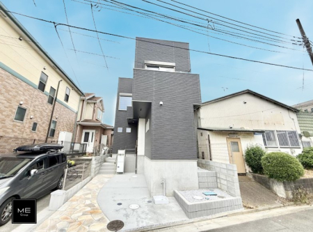 nOώʐ^ OρV炵n܂ꏊŁAƑJ[߂