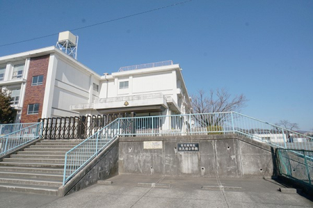 周辺環境 小学校 2230m 南足柄市立南足柄小学校