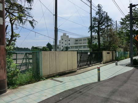 周辺環境 中学校 1200m 大和市立引地台中学校